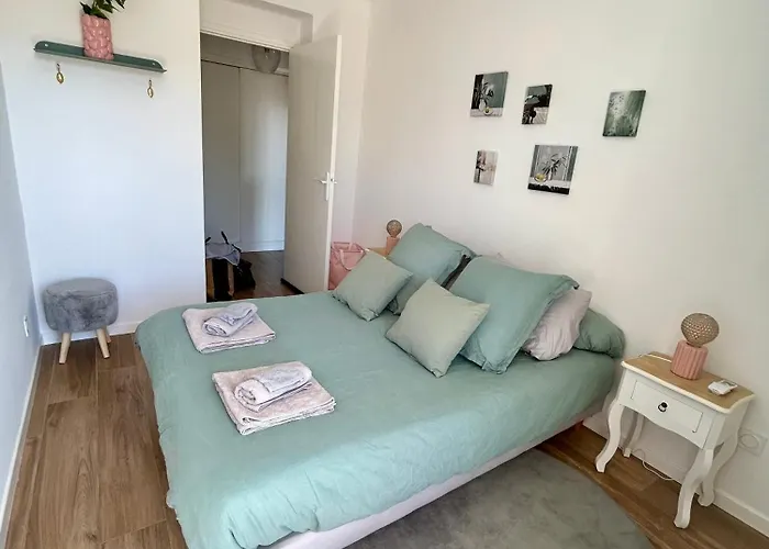 Le Romane-Appartement Calme Et Confort-15 Minutes A Pied De L Hyper Centre-Parking Gratuit *