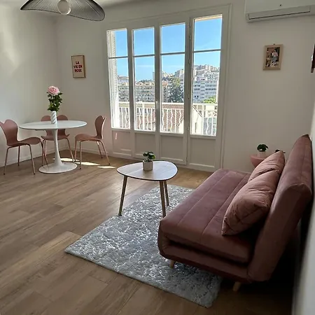 Le Romane- T2 Proche Centre-ville Et Parking Gratuit 公寓 *