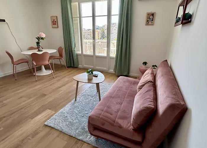 Le Romane- T2 Proche Centre-ville Et Parking Gratuit 아파트 *